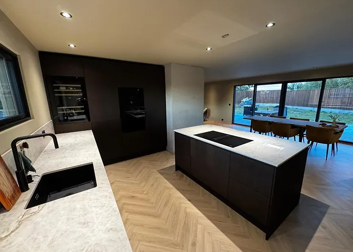 Stort Og Stilfult Hjem Med Attraktiv Beliggenhet Stavanger